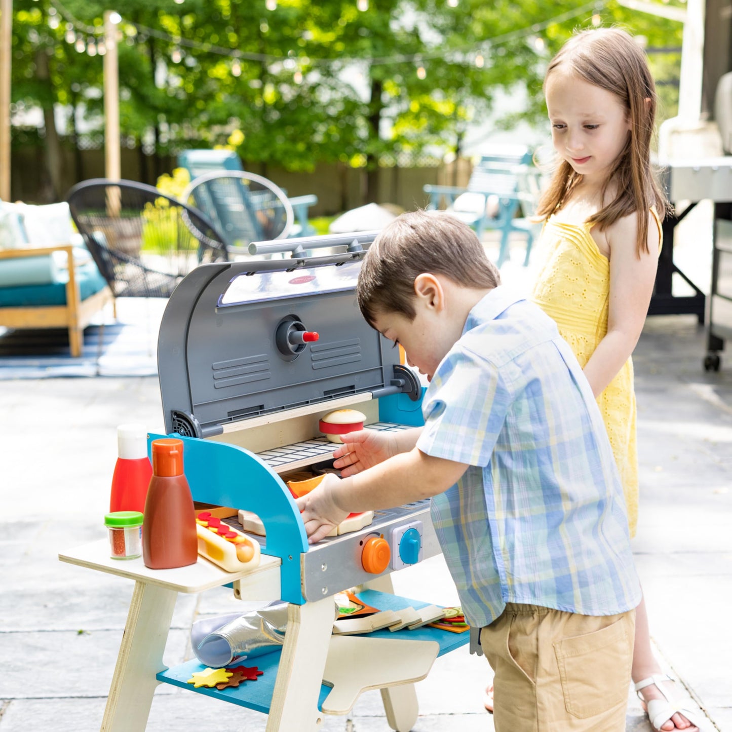 Melissa & Doug Wooden Deluxe Barbecue Grill, Smoker and Pizza Oven Play Food Toy for Pretend Play Cooking for Kids - FSC Certified