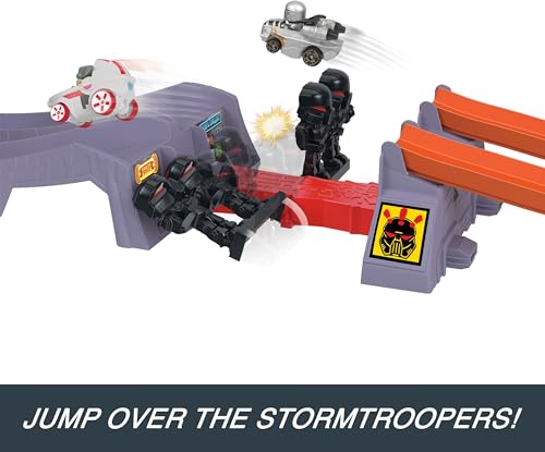 Hot Wheels Racerverse, Star Wars Track Set with Die-Cast Hot Wheels Racers Inspired by Star Wars: Grogu & The Mandolorian