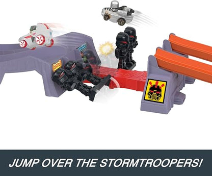 Hot Wheels Racerverse, Star Wars Track Set with Die-Cast Hot Wheels Racers Inspired by Star Wars: Grogu & The Mandolorian