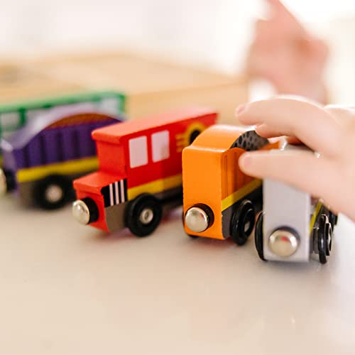 Melissa & Doug Wooden Train Cars (8 pcs) - Magnetic Train, Wooden Train Toys, Train Sets For Toddlers And Kids Ages 3+