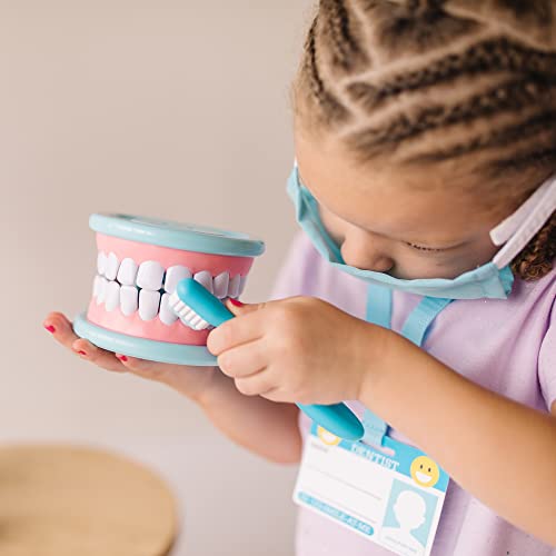 Melissa & Doug Super Smile Dentist Kit With Pretend Play Set of Teeth And Dental Accessories (25 Toy Pieces) - Ages 3+