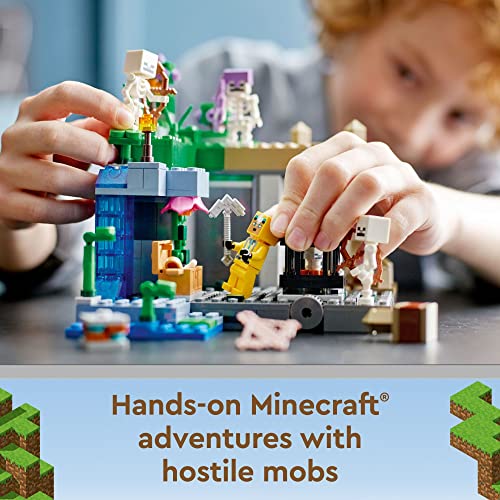 LEGO Minecraft The Skeleton Dungeon Set, 21189 Construction Toy for Kids with Caves, Mobs and Figures with Crossbow Accessories